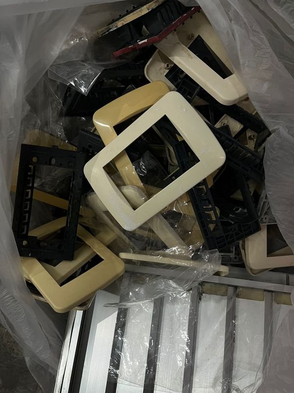 Lote de electrodomésticos y accesorios en mal estado - imagen 4