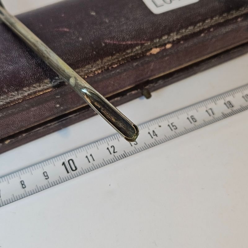 Pluma para escribir con pluma fuente, en su estuche - imagen 6