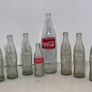 Lote siguiente: Antiguas Botellas Coca-Cola de Vidrio - Colección Variada