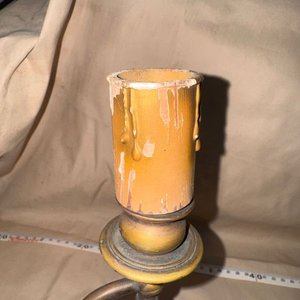 Lámpara Antigua de Mesa Estilo Candelabro de Dos Luces en Latón - imagen 3
