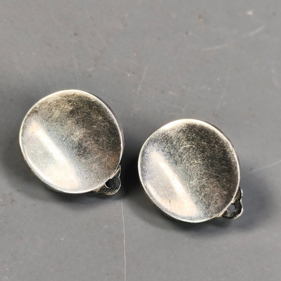 Item 16417 - Image 0