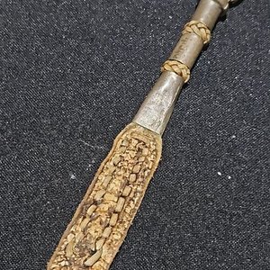 Llavero Artesanal con Bombilla de Plata y Oro - imagen 3