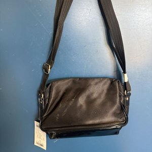 Lote de 4 Carteras de Mujer: Diseños Variados - imagen 4