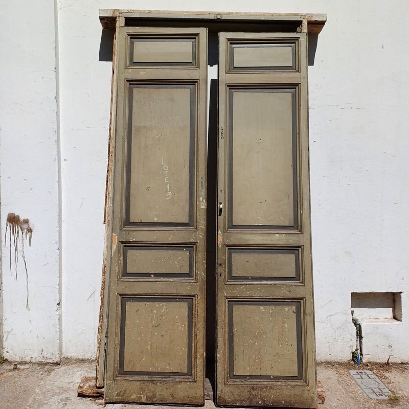 Puerta antigua de tablero, doble hoja y marco - imagen 1
