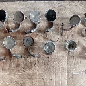 Lote anterior: Lote de 11 Faros de Posición para Ford A (Modelos 1928-1931)