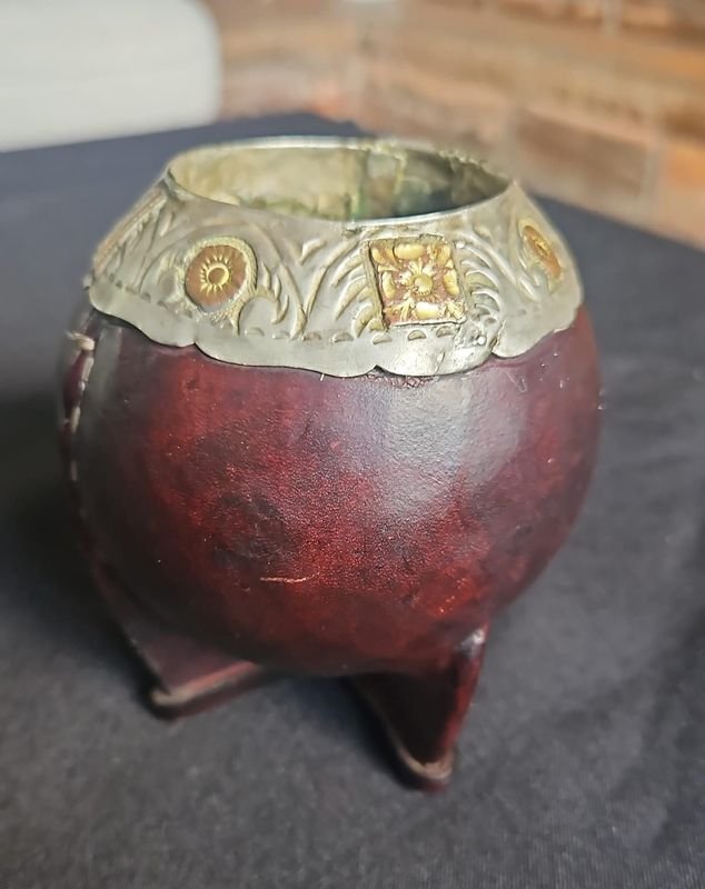 Mate de Calabaza con Detalles en Plata y Oro, Sellado Martinez Hermano