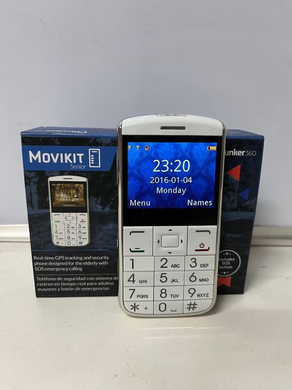 Celular Movikit Búnker 360 Senior con Cargador y Caja