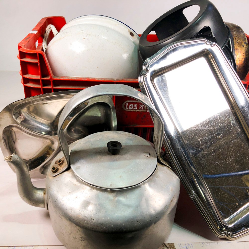 Utensilios de cocina en metal y aluminio - imagen 4
