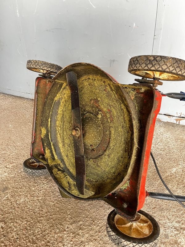 Máquina cortar pasto eléctrica de 4 ruedas - imagen 4