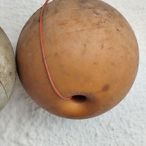 Lote de 2 Boyas Antiguas para Pesca o Redes - imagen 2