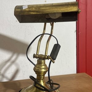 Lote anterior: Lámpara de Escritorio Antigua de Bronce