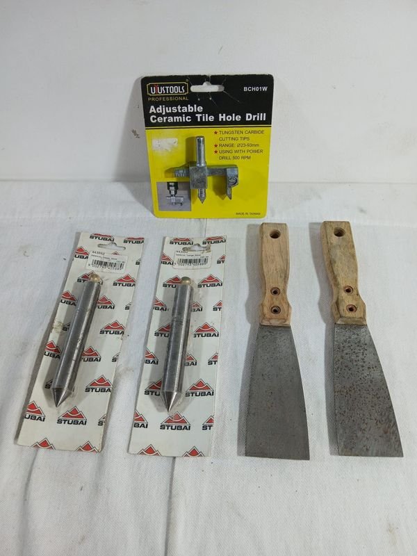 Set de Herramientas para Albañil: Espátulas, Plomadas y Cortador de Cerámica