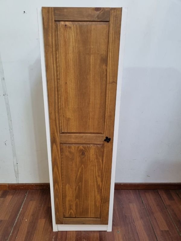 Puerta Placard Multifuncional en Madera