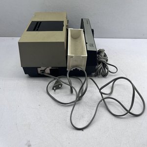 Proyector de Diapositivas Braun Paximat 1400 con Estuche - imagen 5