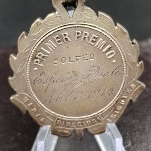 Medalla Liceo Musical Montevideo Santa Cecilia Primer Premio Solfeo 1914 - imagen 4