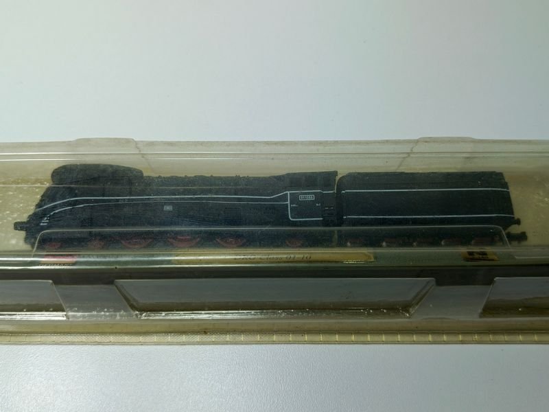 Locomotora de tren en miniatura DRG 01-10 Alemania escala N - imagen 3