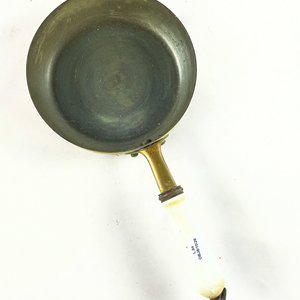 Sartén Antigua de Cobre con Asa de Cerámica - Marca Fantuzzi - imagen 2