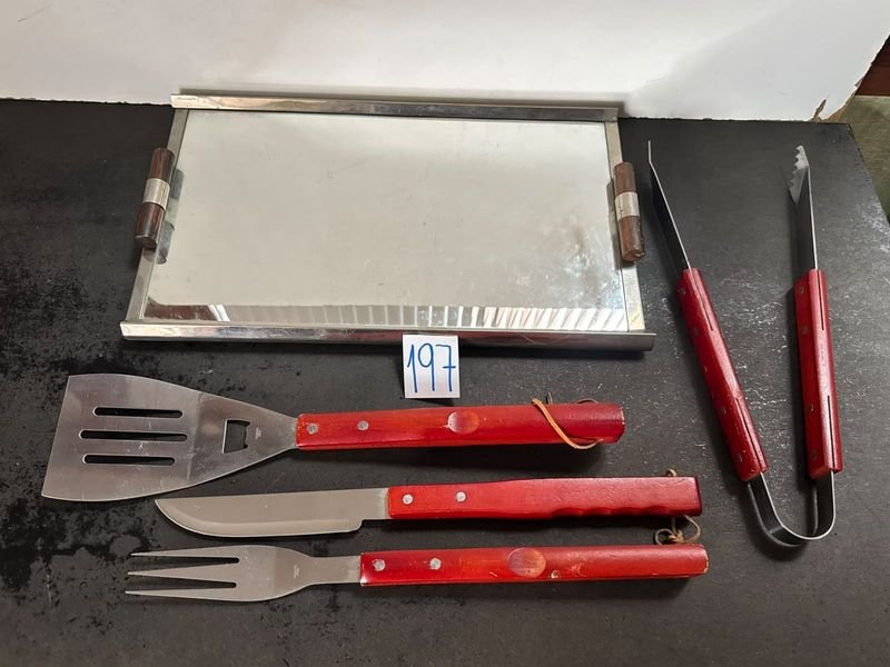 Set de Asado Acero Inoxidable con Bandeja