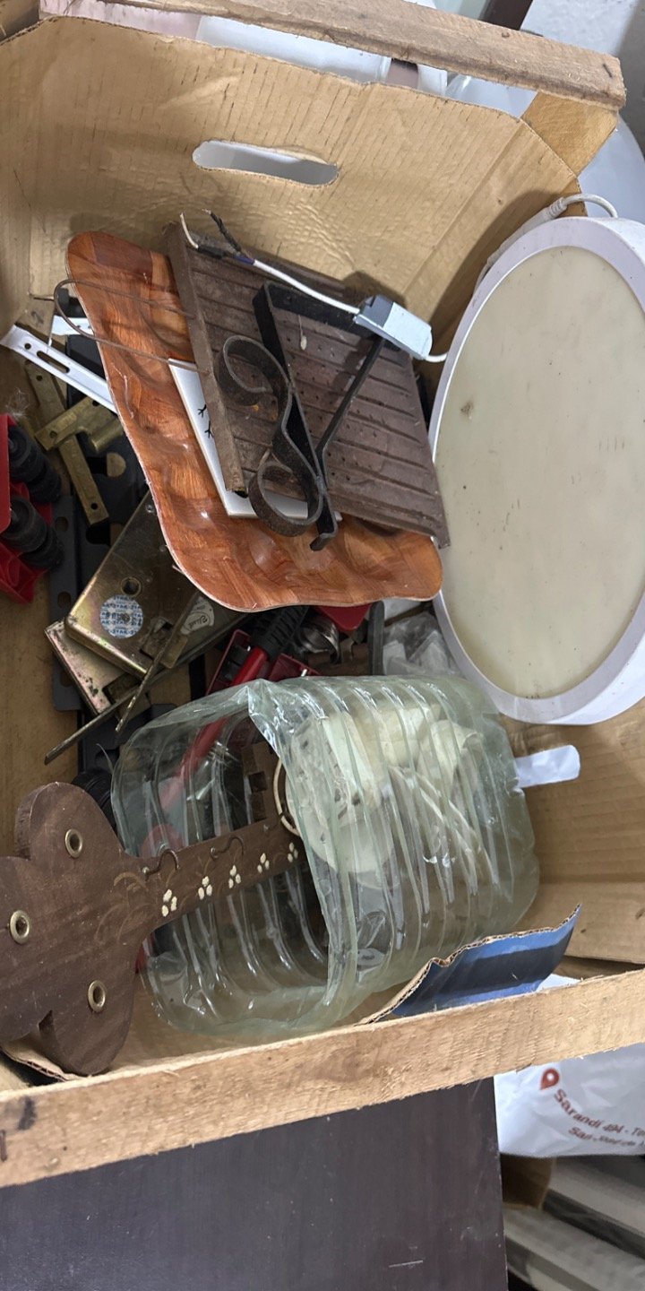 Lote de Cerraduras Eléctricas y Accesorios Varios