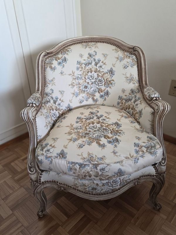 Lote anterior: Sillón frances de estilo Luis XV en excelente estado