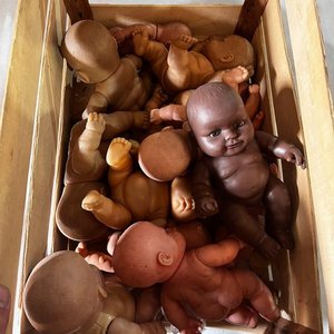 Caja con Bebotes de Plástico - imagen 1