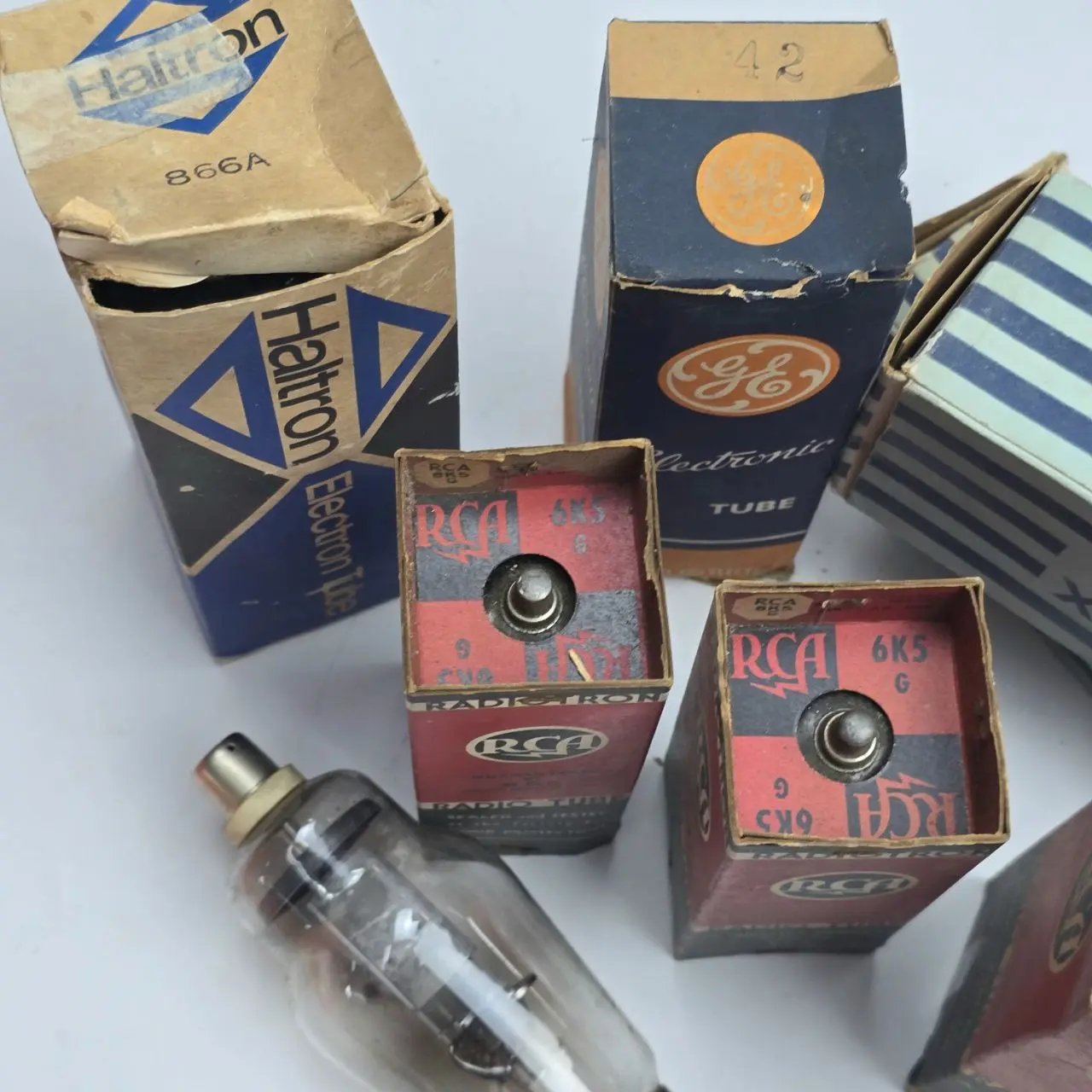 Item lote-28-valvulas-varias-x7 - Image 2