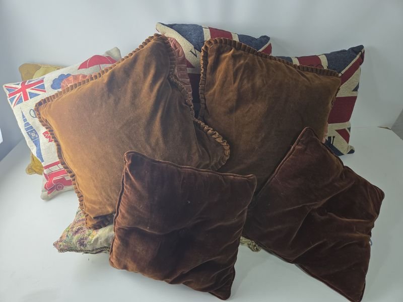 Gran lote de almohadones y cojines de excelente calidad - imagen 7