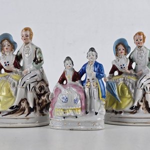 Trío de Figuras Decorativas en Porcelana Japonesa - imagen 2