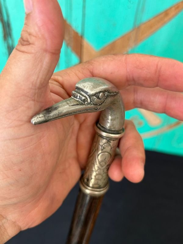 Arreador antiguo de metal blanco para venta - imagen 3