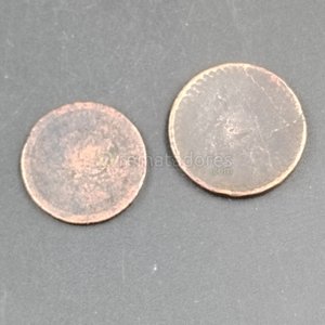 Lote anterior: Dos Monedas Antiguas de Bronce