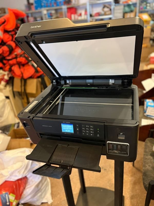 Lote anterior: Impresora multifuncional Brother MFC t4500dw
