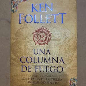 Lote siguiente: Libro "Una Columna de Fuego" de Ken Follett