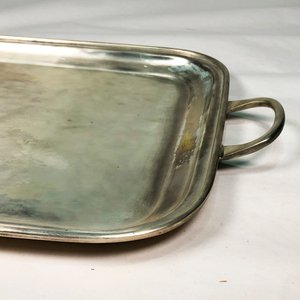 Bandeja de Servicio Rectangular Metálica Plateada con Asas Clásicas - imagen 3