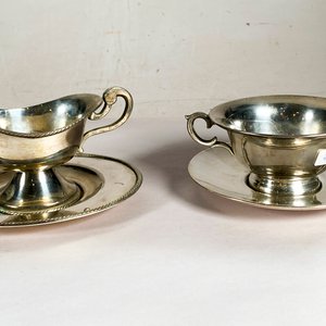 Seis Tazas para Consomé con Platos y Salsera Metálica - imagen 5