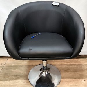 Butaca Giratoria Negra Tapizada en Eco Cuero para Peluquería - imagen 3