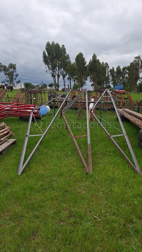 Estructura Metálica Triangular para Techo o Galpón