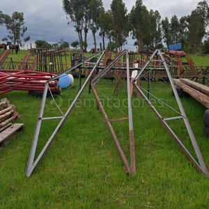 Lote anterior: Estructura Metálica Triangular para Techo o Galpón