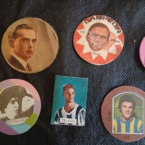Lote de 11 Figuritas Vintage de Fútbol: Passarella, P. González, Mastrángelo, García Cambón y más - imagen 2