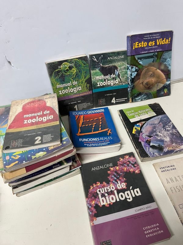 Lote de 19 Libros de Ciencias y Matemáticas