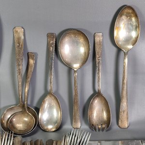 Juego de 148 Piezas Cubiertos Ingleses Art Decó de Alpaca Bañada en Plata - imagen 6