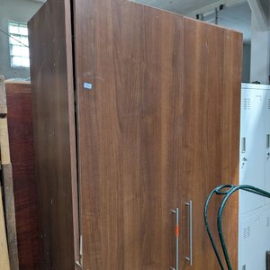 Ropero Melamínico de 2 Puertas con 5 Estantes - imagen 5
