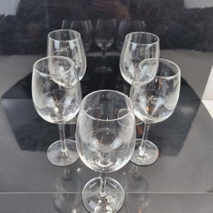 Set de 5 Copas de Vino de Cristal con Grabado 'Lucia' - imagen 1