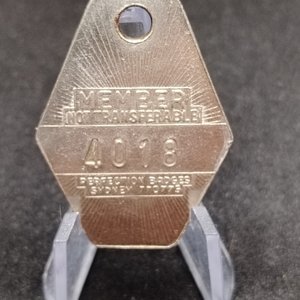 Medalla Identificatoria Gladesville RSL Club Australia 1987 Socio 4018 - imagen 5