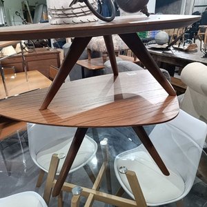 Lote anterior: Mesa Ratona Moderna de Madera