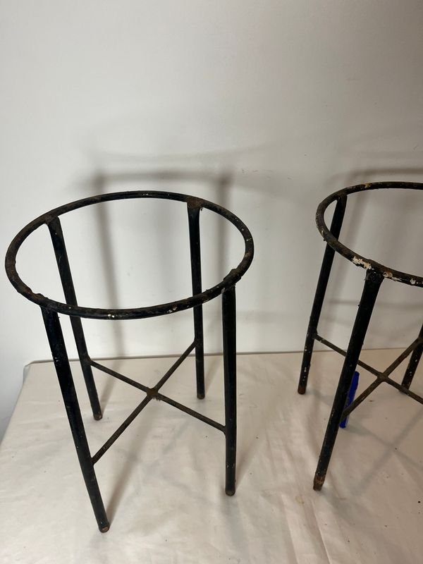Muebles de metal en buen estado - imagen 4