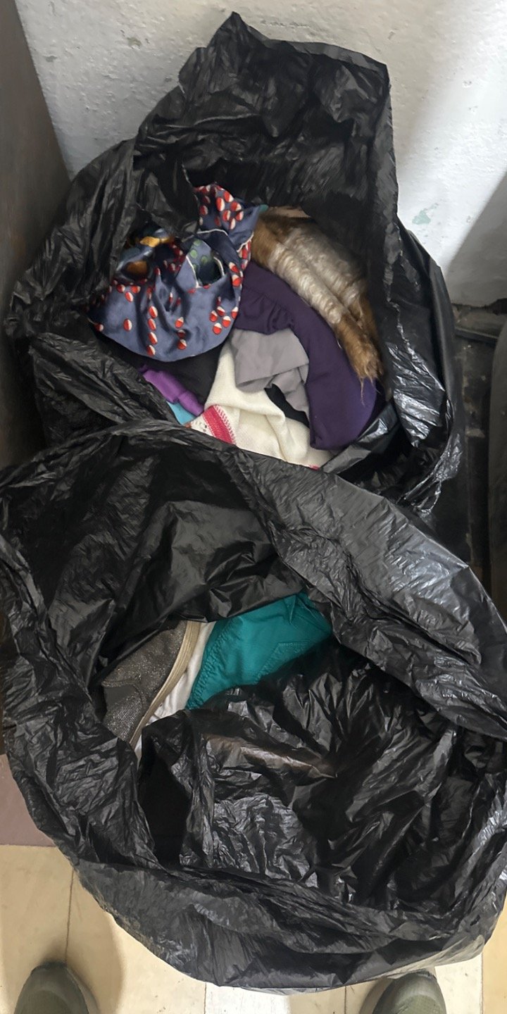 Lote de Ropa y Calzado Variado