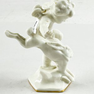 Figura de angel en porcelana alemana de 12 cm - imagen 4