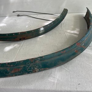 Lote siguiente: Guardabarros de Bicicleta NSU Antiguos de Colección