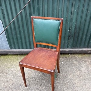 Lote siguiente: Silla de Madera con Tapizado Verde y Tachas