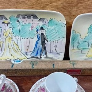 Juego de Café Incompleto con Fuentes Decorativas y Estuche de Cartas - imagen 6